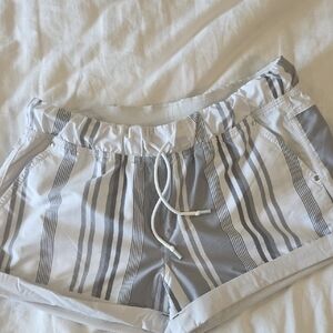 lululemon athletica White & Gray Striped Athletic Shorts
